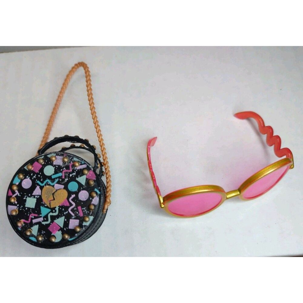 MGA LOL Surprise OMG Remix Pop Music B.B. Fashion Doll 80s Outfit Material Girl - Picture 9 of 11